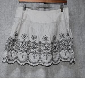 Rachael & Chloe White Embroidered Cotton Skirt L